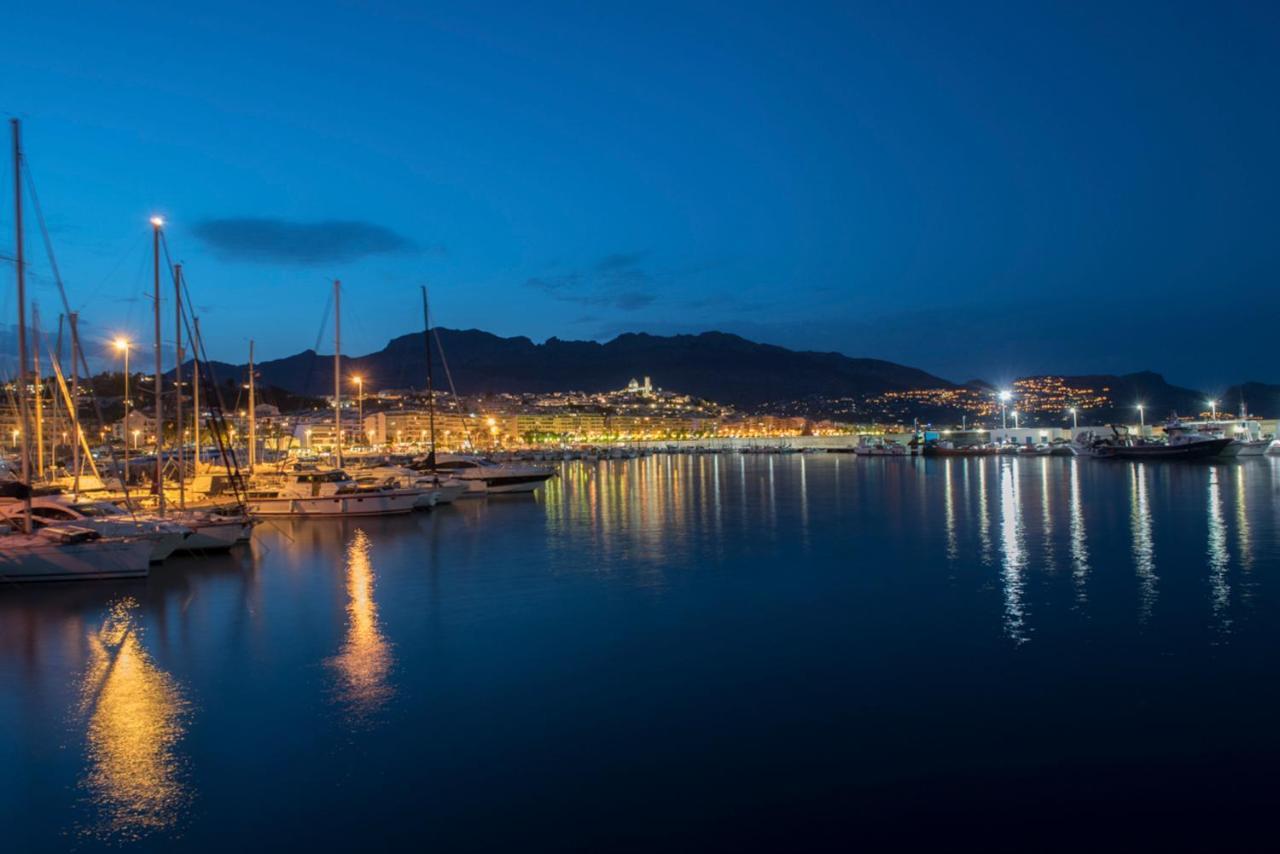 Apartamento De Diseno En Casco Antiguo Altea Bagian luar foto